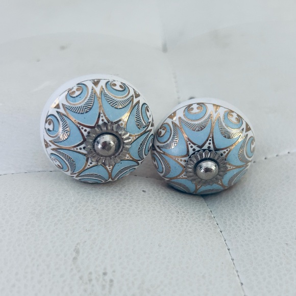 Anthropologie Ceramic Blue  & White Round Doorknobs Silver Accents - Picture 4 of 10